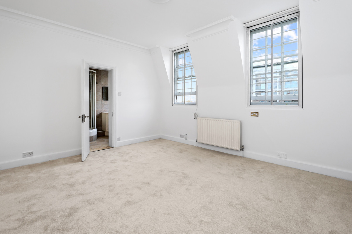 Photos of Warwick Gardens, London W14 - 66110372 | PrimeLocation