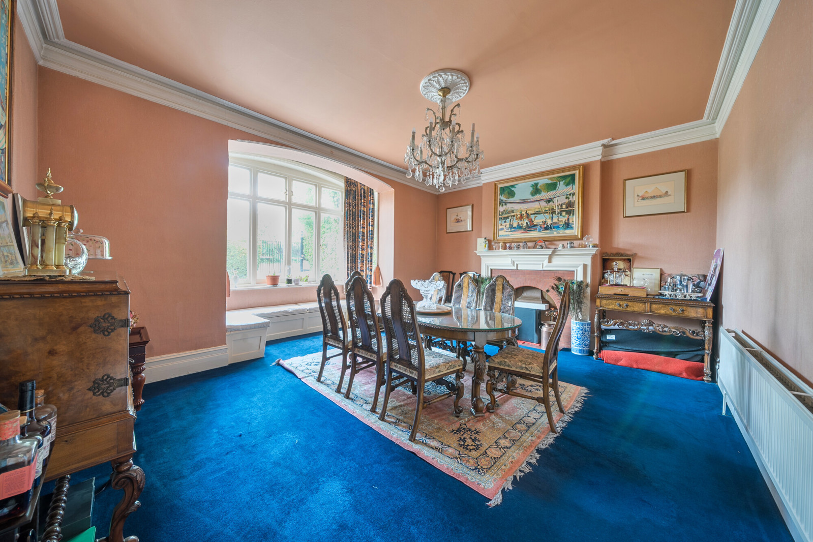 6 bedroom detached house for sale 0