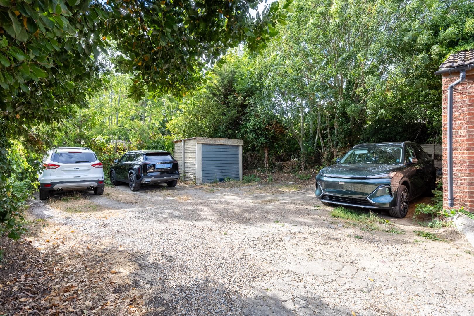 Garage & 2 Parking Spaces, Rear Of 59, First Avenue, Westcliff-on-Sea photo 5