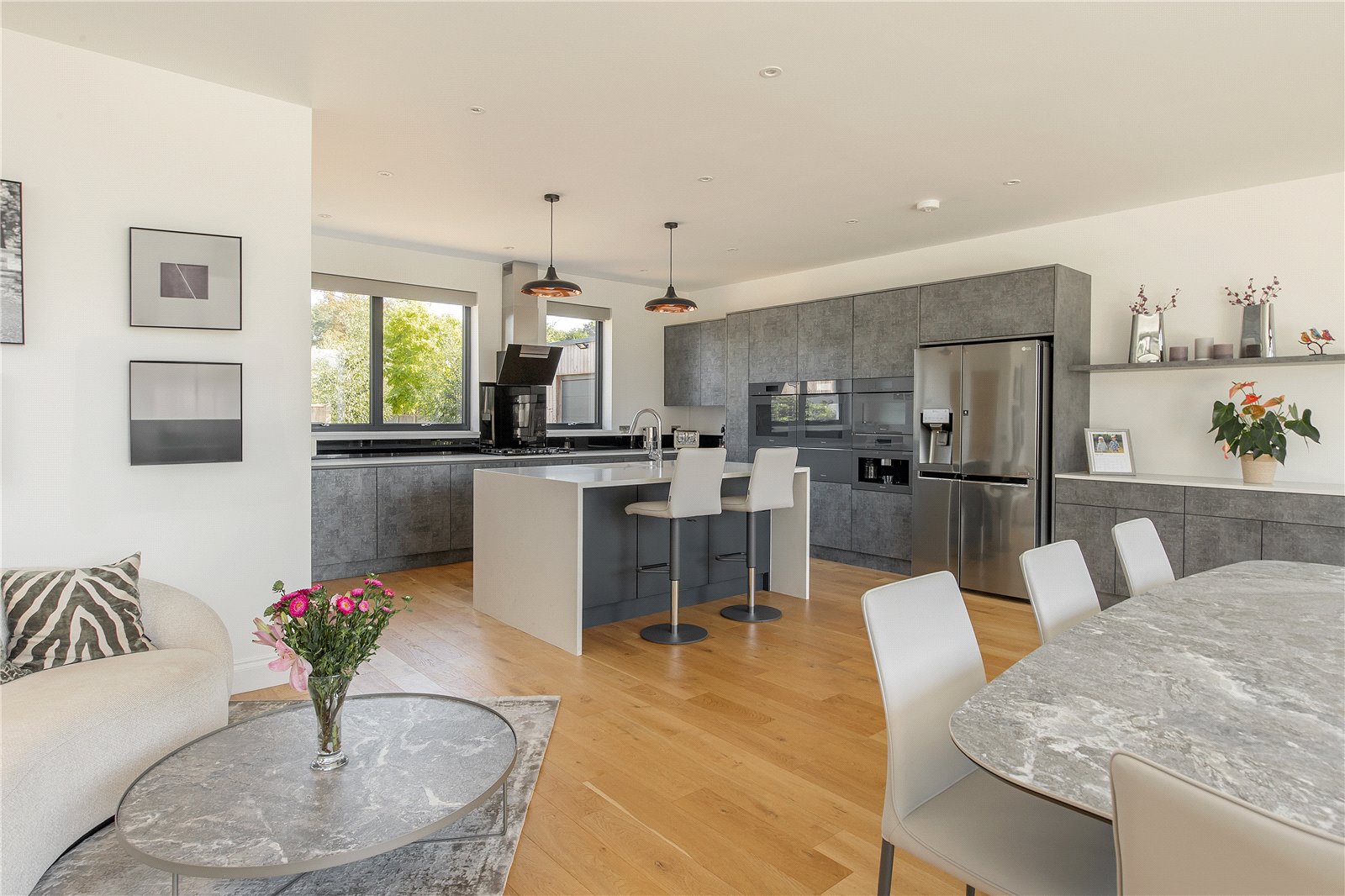 5 bedroom detached house for sale 0