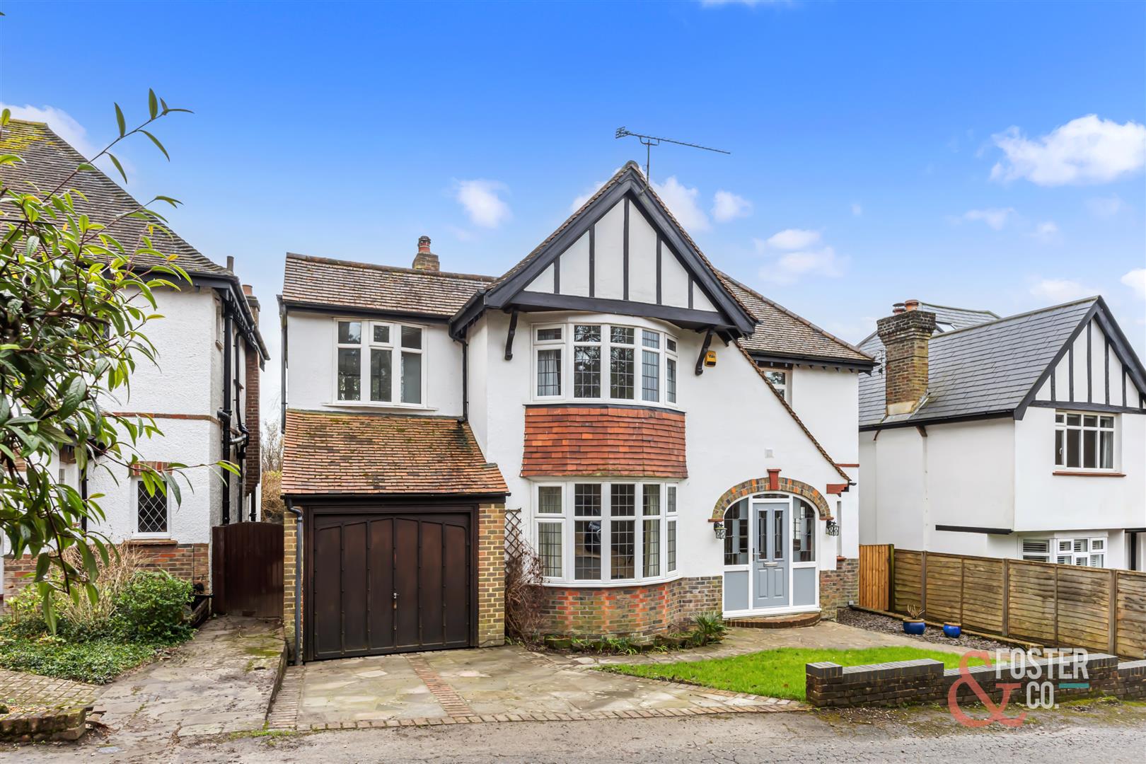 4 bedroom detached house for sale 0