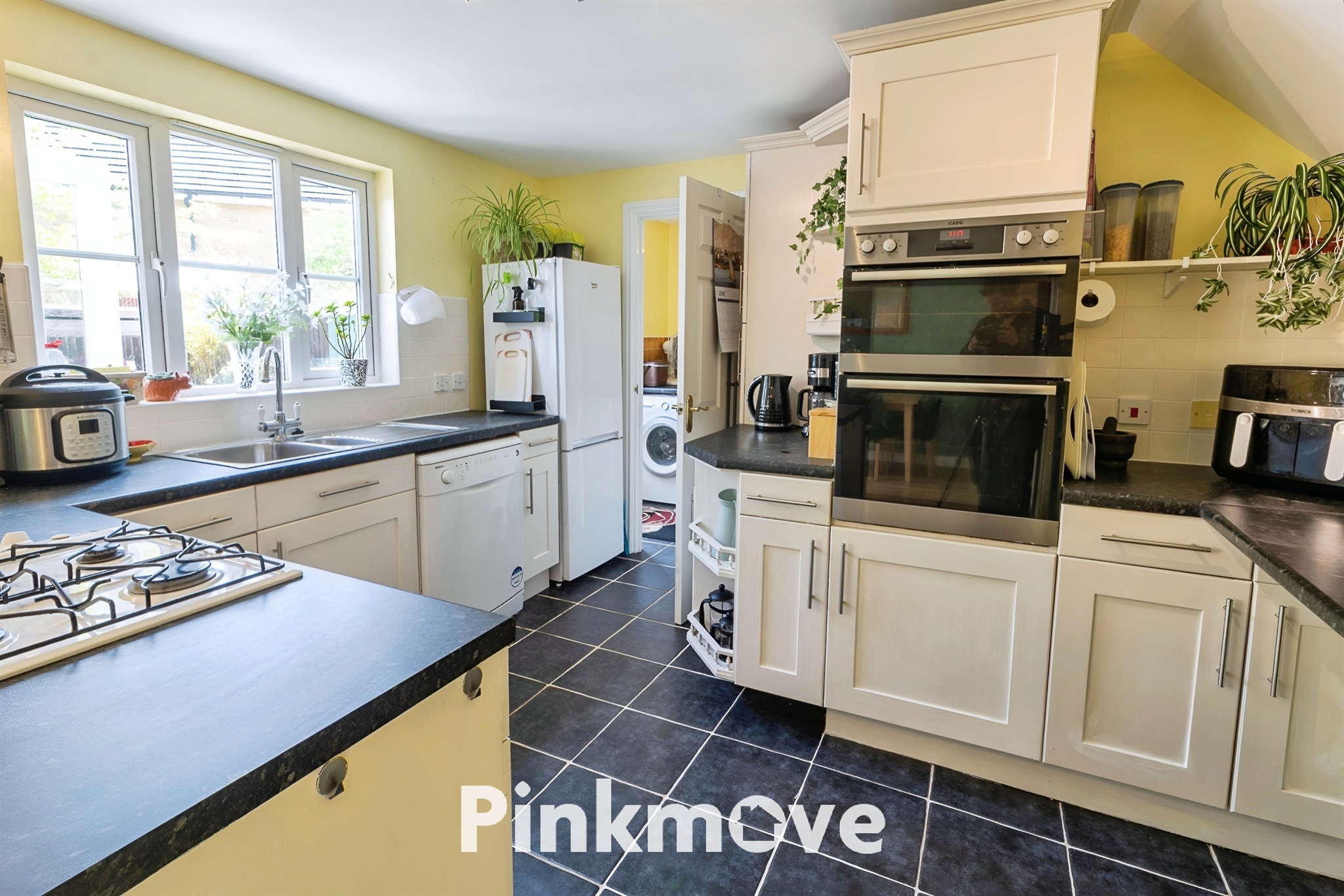 2, Snowdrop Lane, Newport photo 3