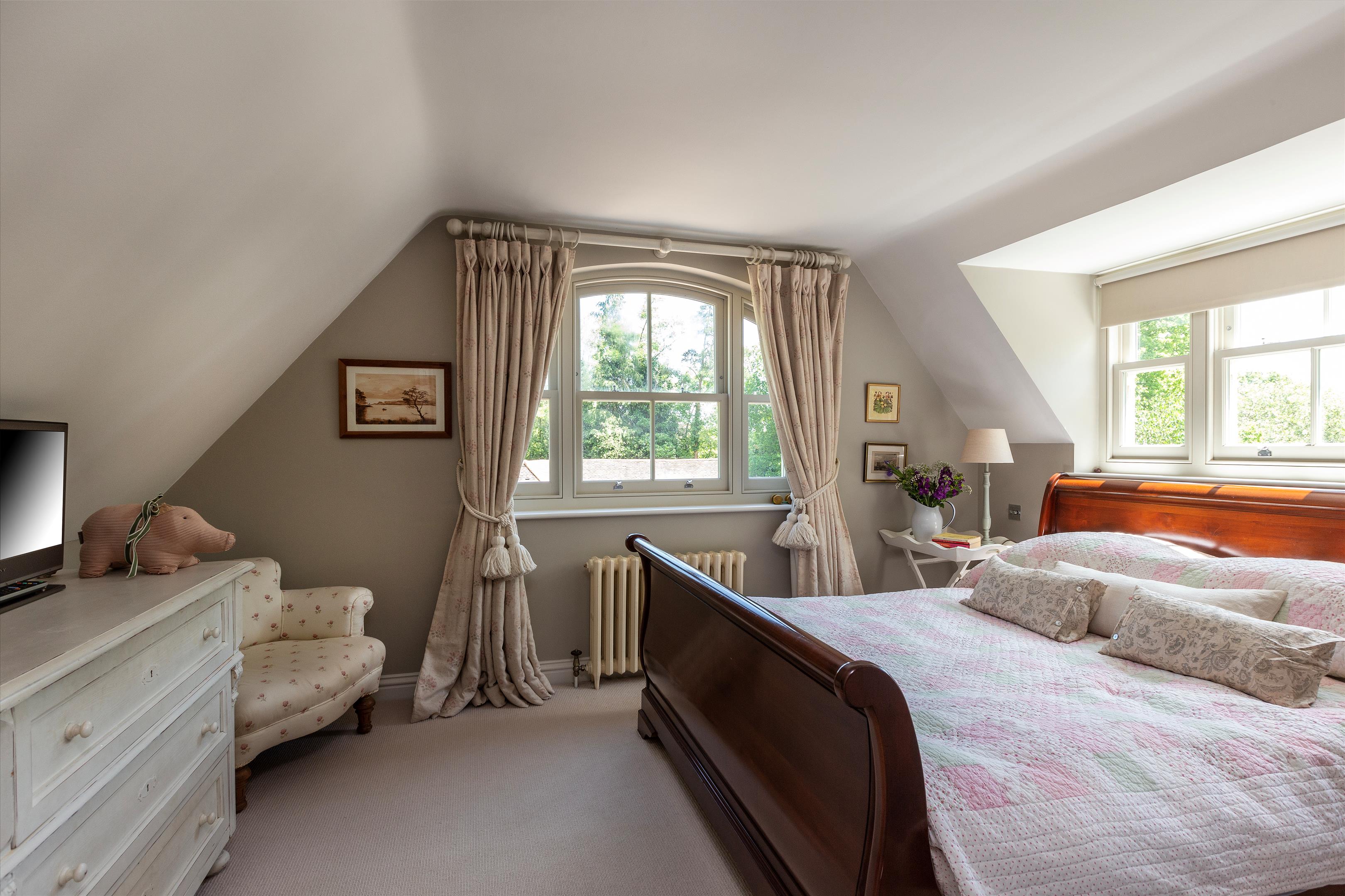 Photos of Mill Lane, Chiddingfold, Godalming, Surrey GU8. 64945271