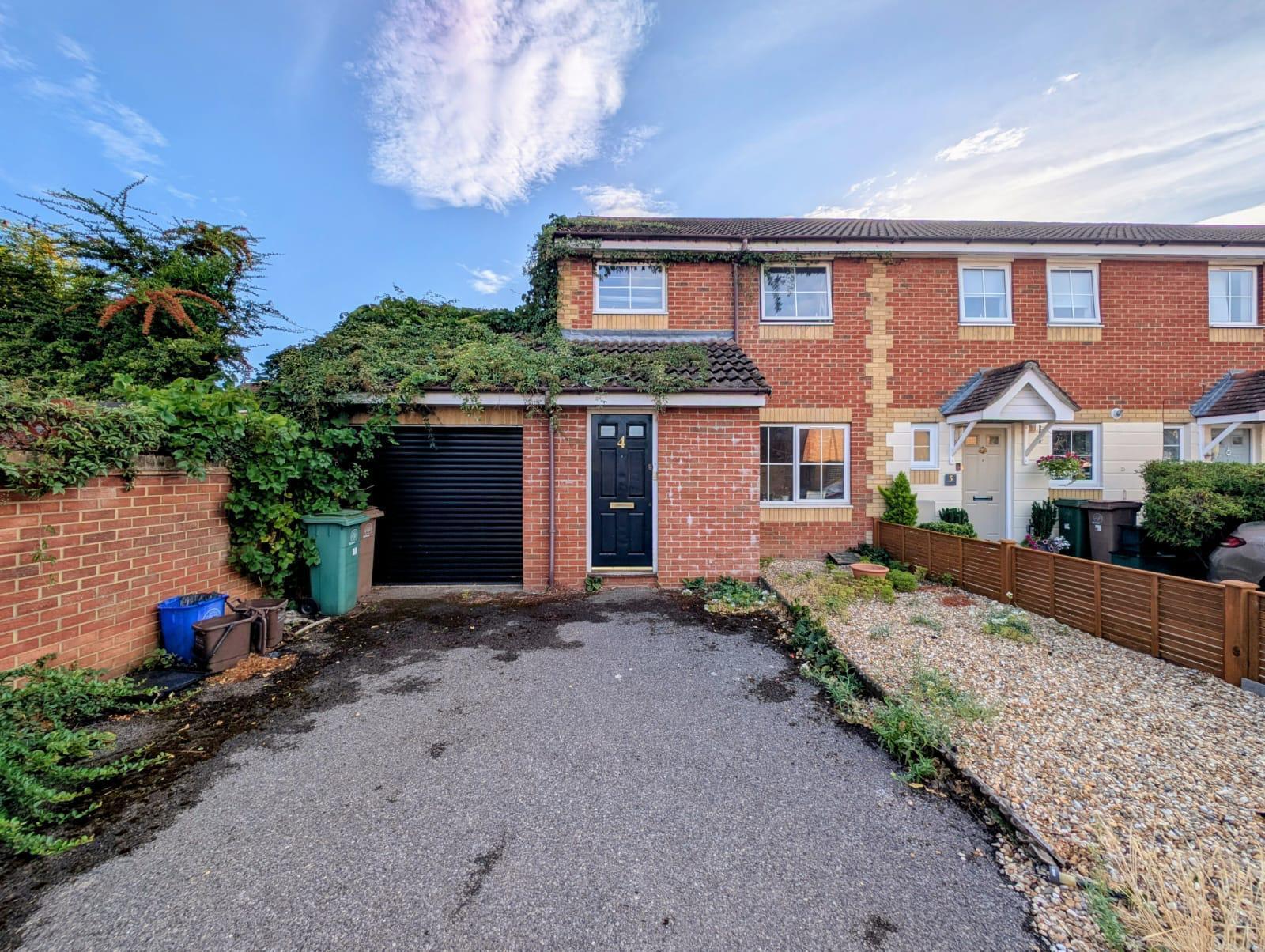 4, Eindhoven Close, Carshalton photo 4