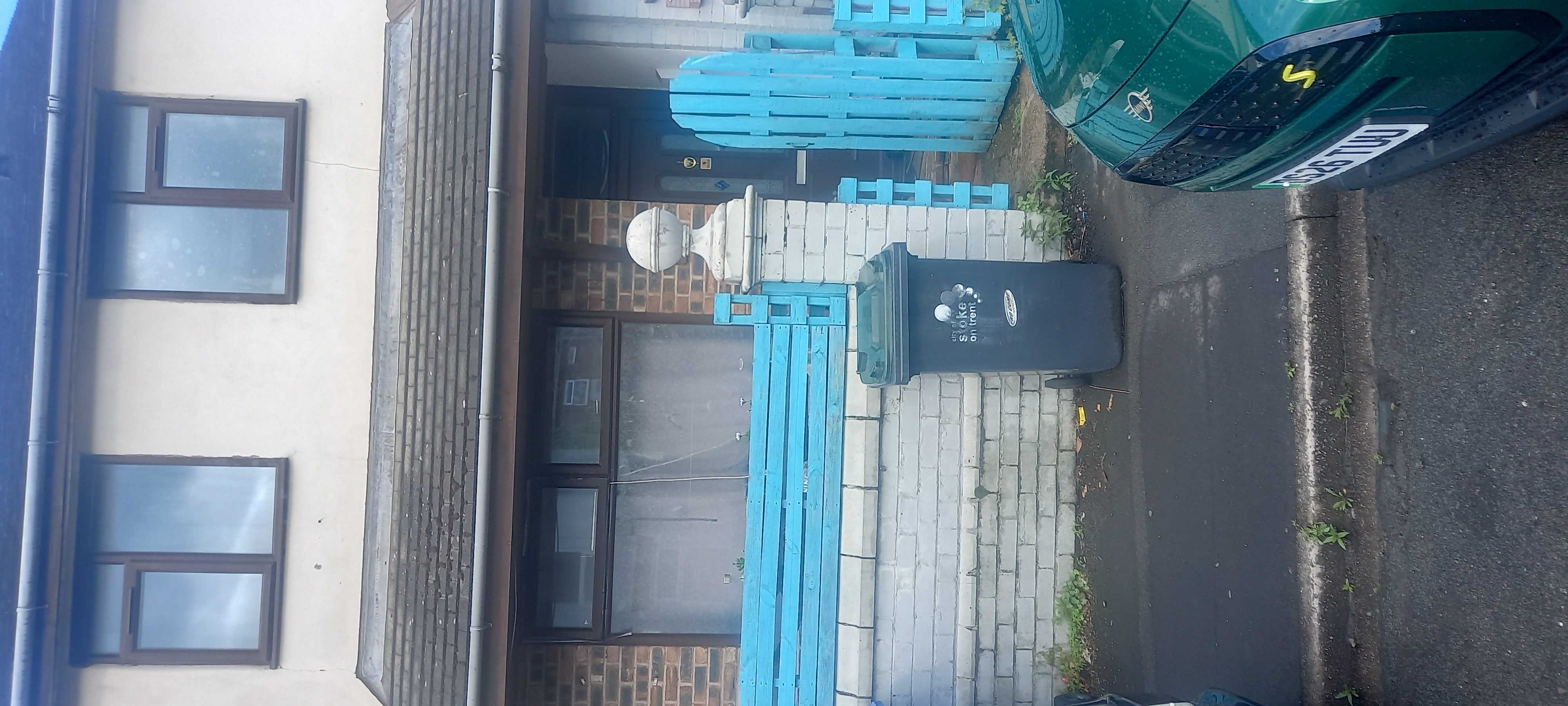 10, Exmouth Grove, Stoke-on-Trent photo 4