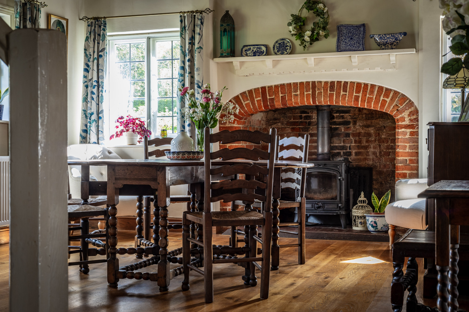 5 bedroom detached house for sale 0