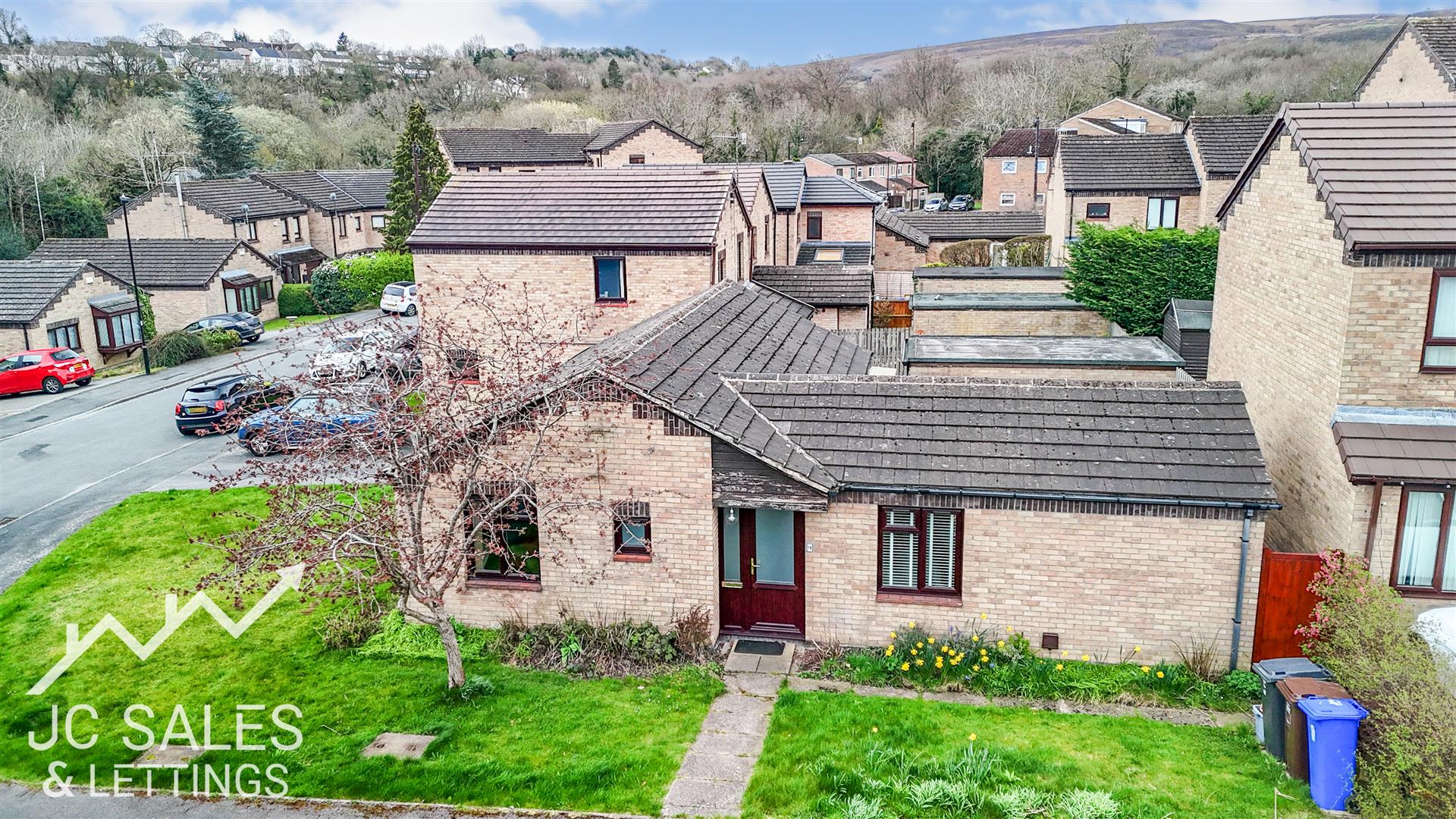 2-bed house on 9, Wessex Gardens, Sheffield, £340,000