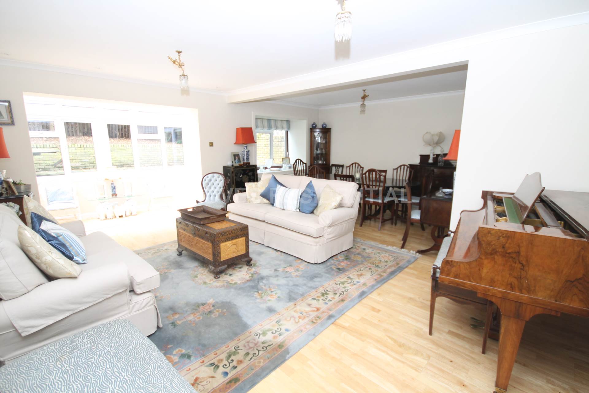 5 bedroom detached house for sale 0