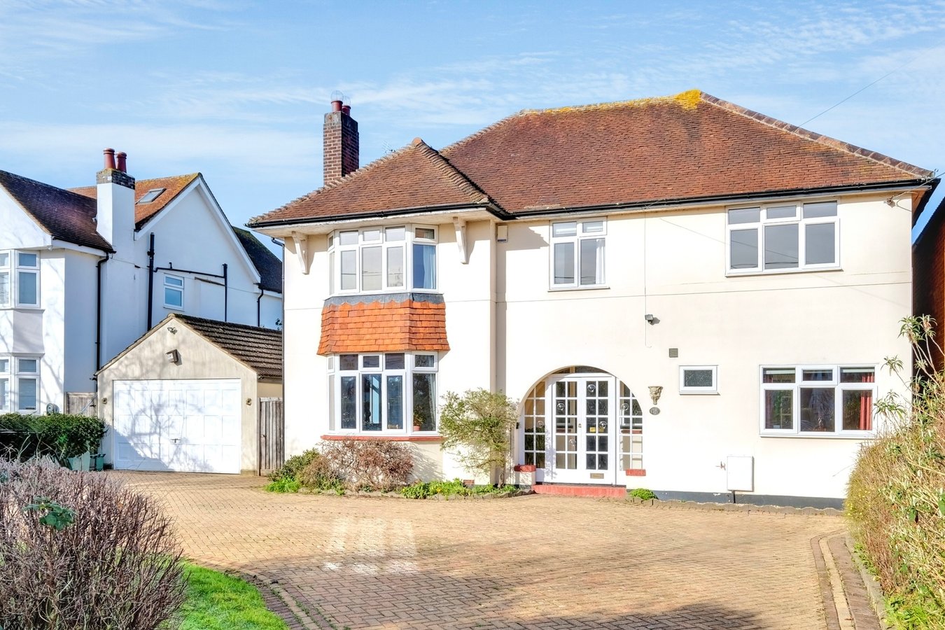5 bedroom detached house for sale 0