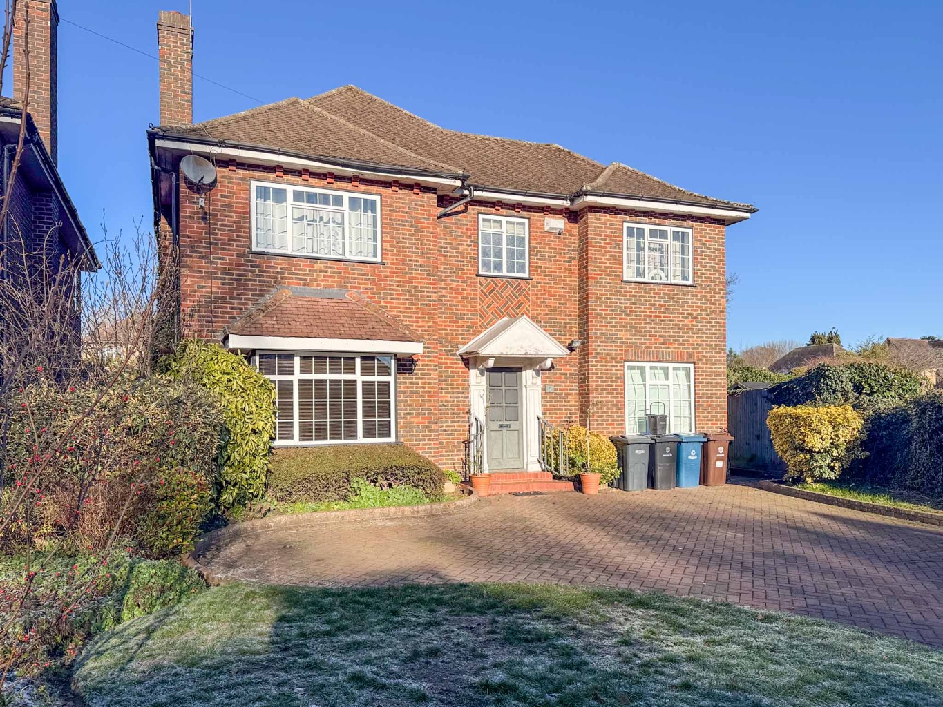 6 bedroom detached house for sale