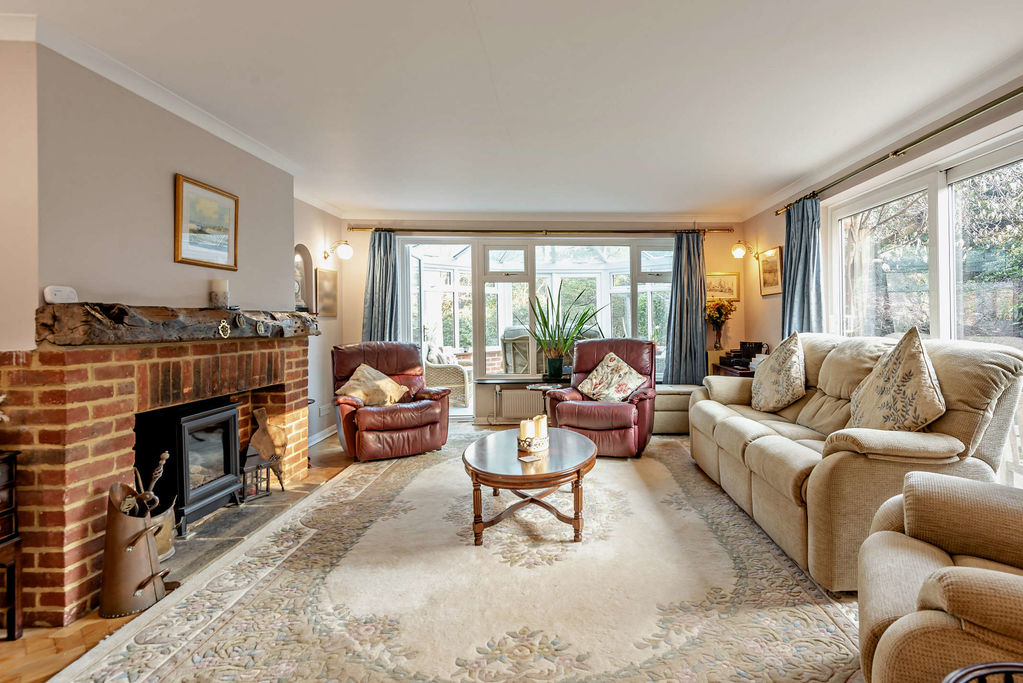 5 bedroom detached house for sale 0