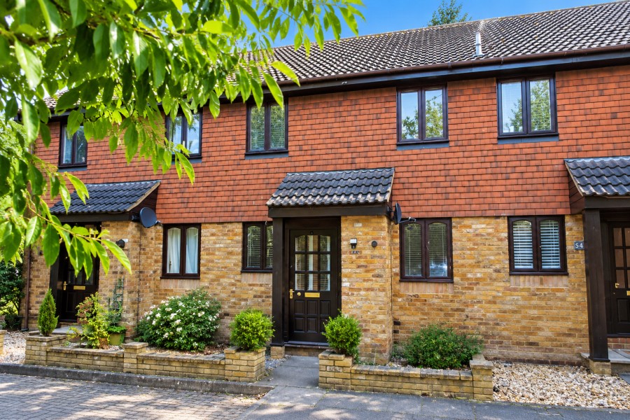 Oakridge, Woking photo 2