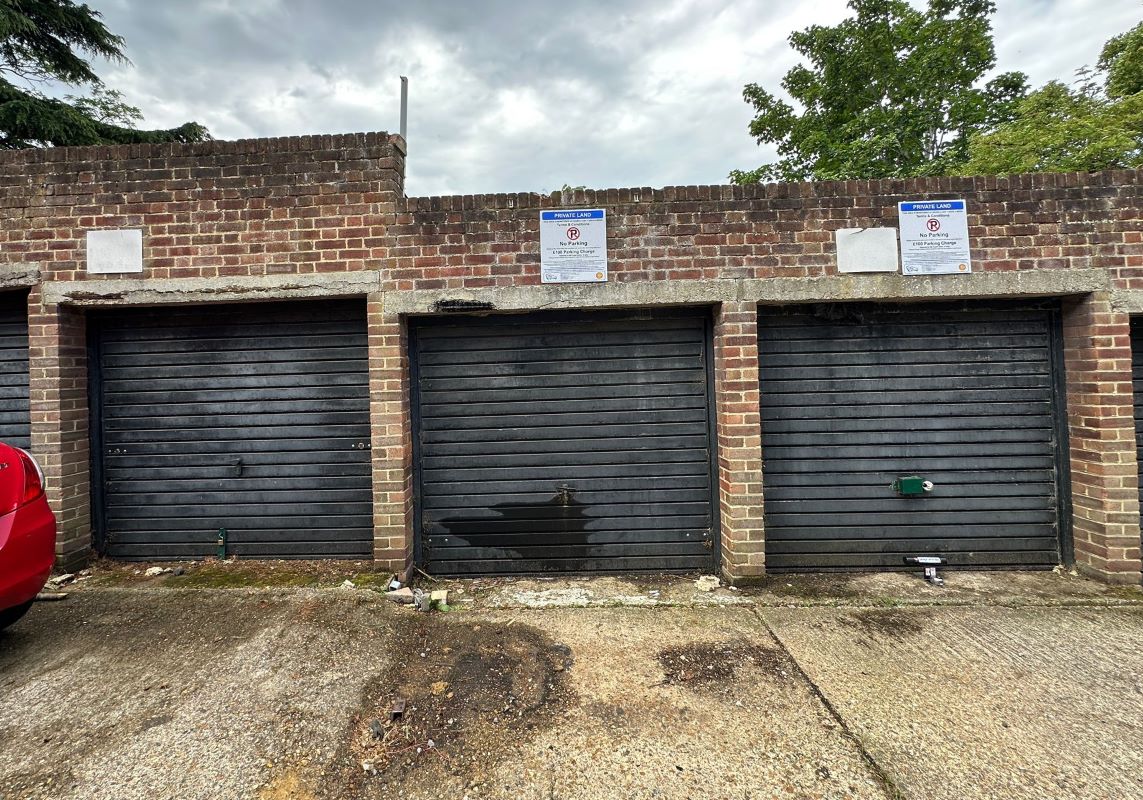 345, Grange Road, London photo 2