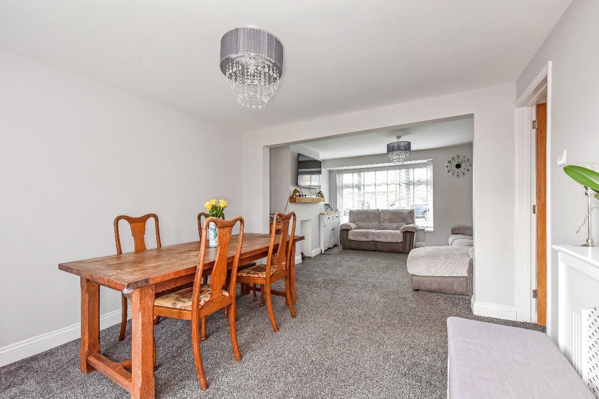 Photos of Tennyson Crescent, Waterlooville PO7 62808370 PrimeLocation