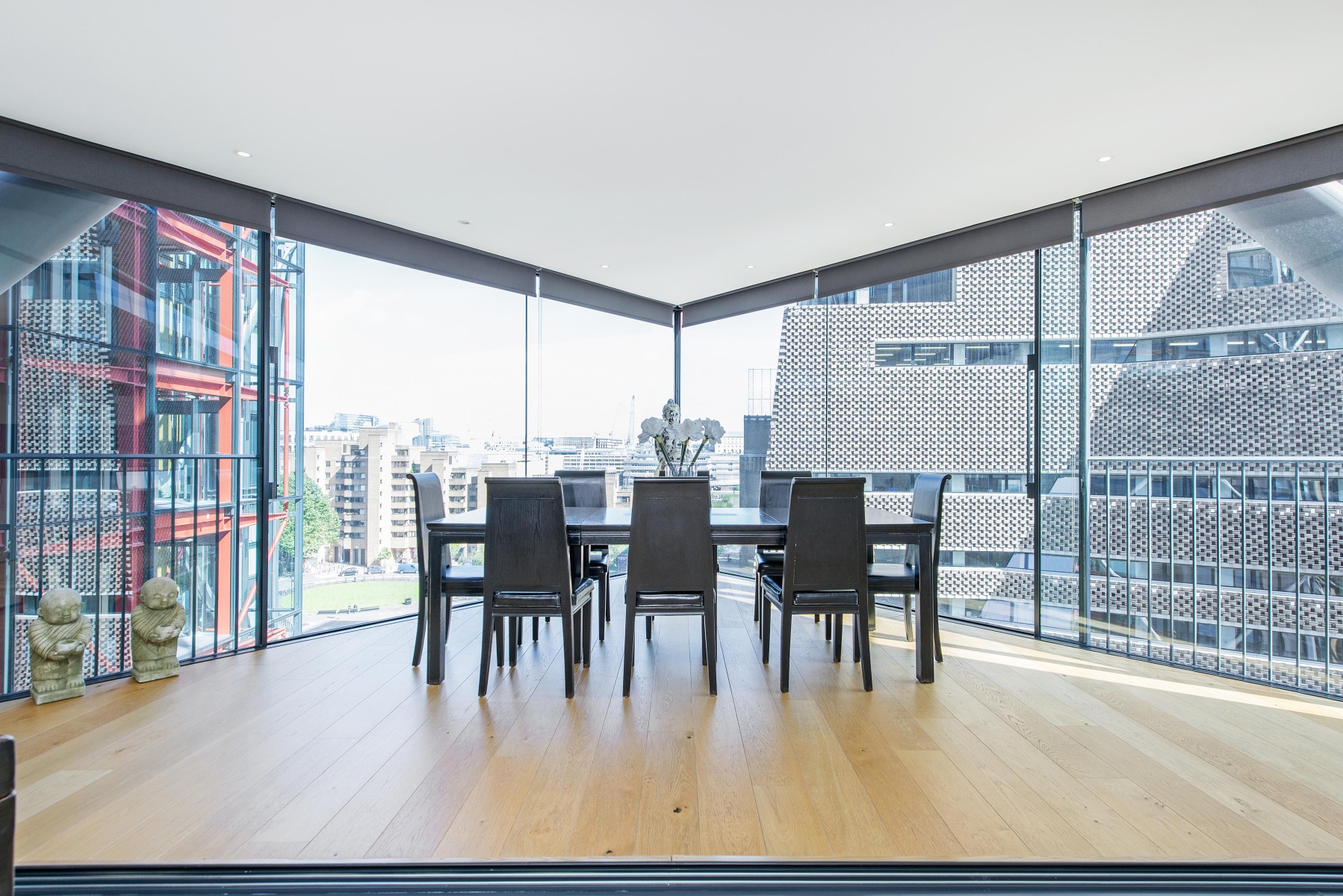 2 bedroom flat for sale 0