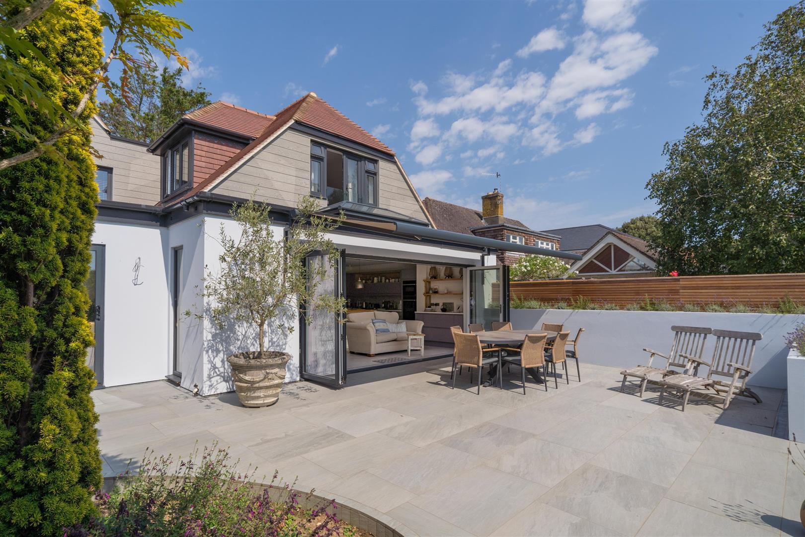 4 bedroom property for sale 0