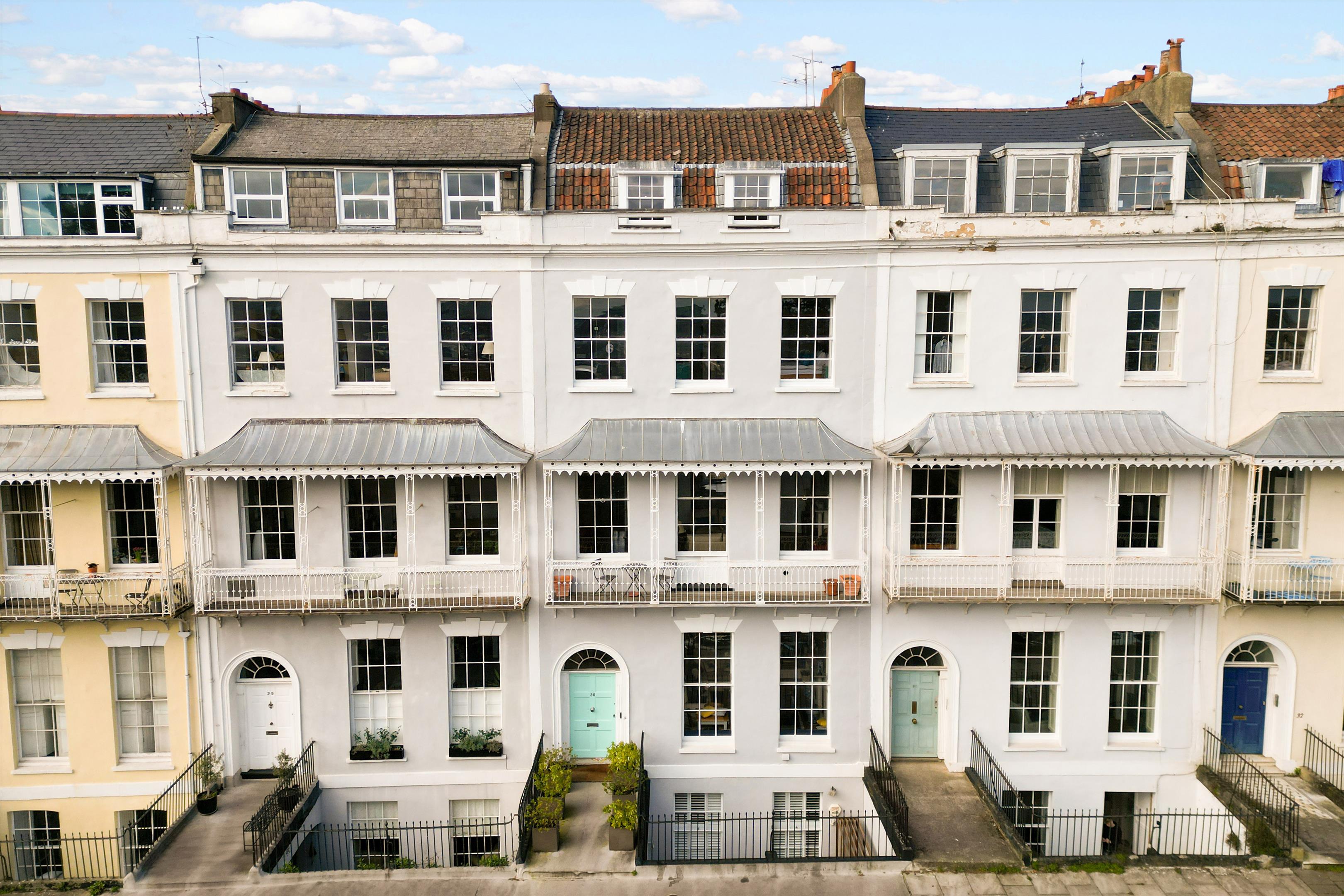 6 bedroom terraced house for sale 0
