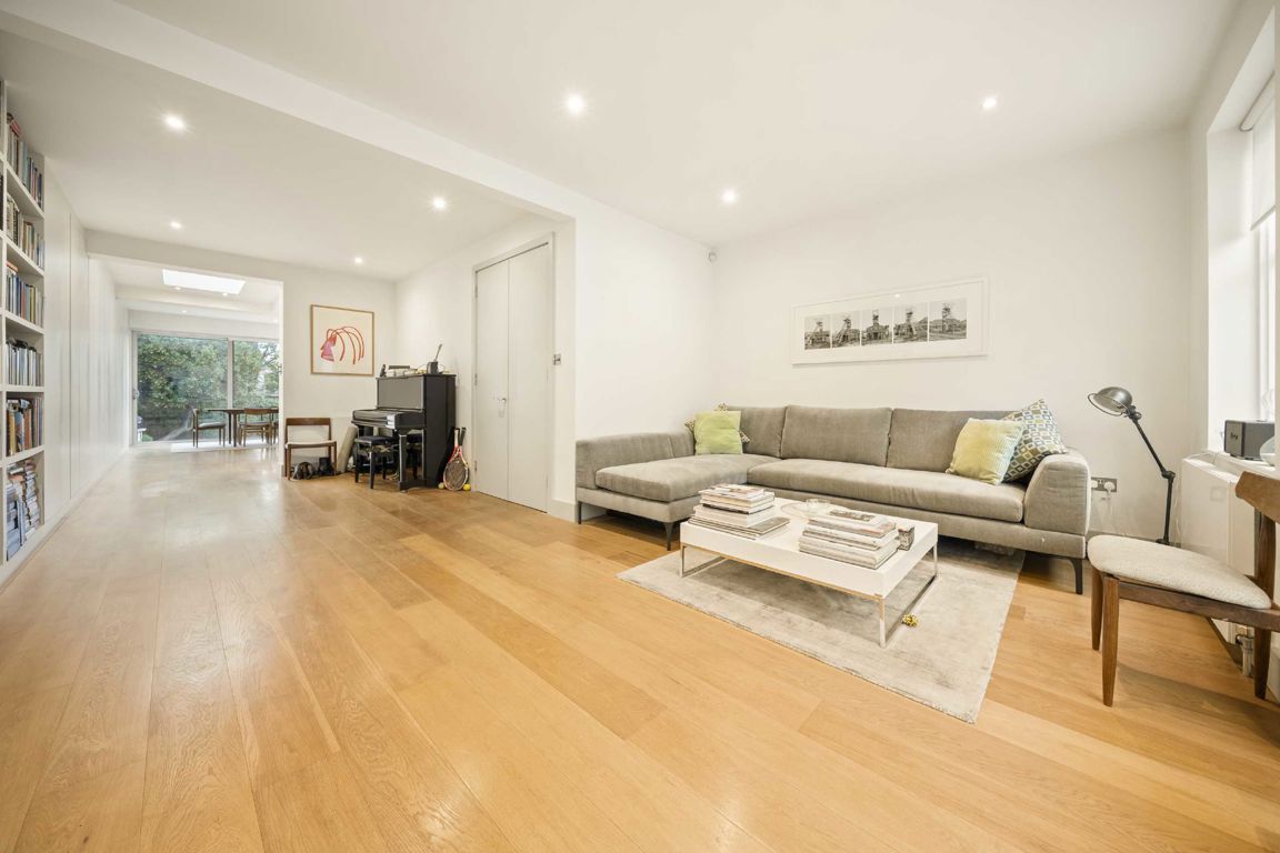 4 bedroom property for sale 0