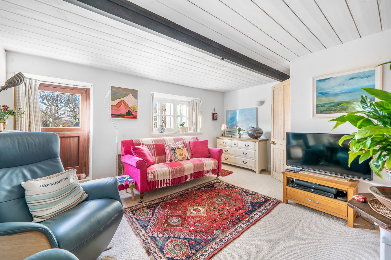 Vale Cottage, Kings Stanley photo 3