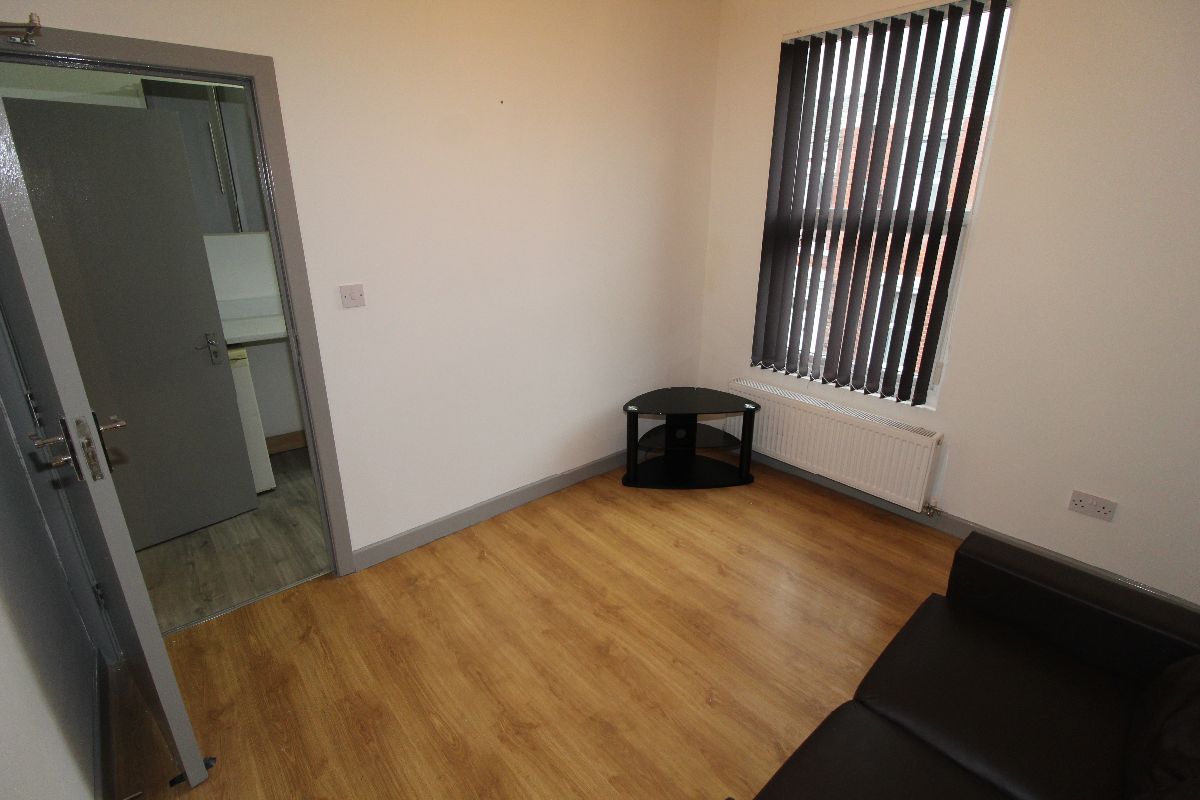 19 Christchurch Street flat 2, PRESTON photo 4