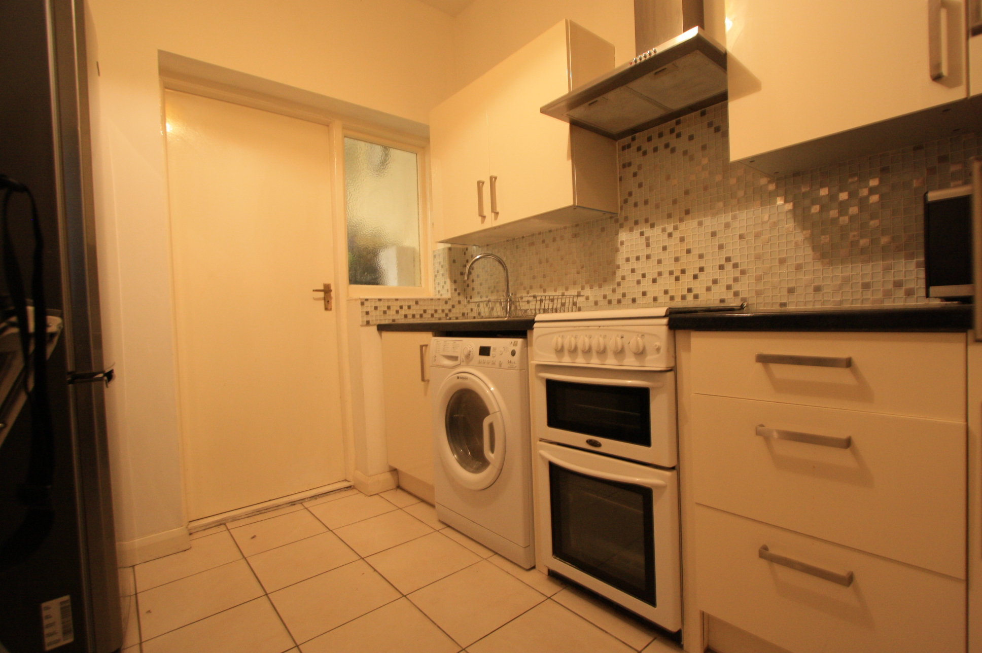 255, Kingston Road, New Malden photo 3