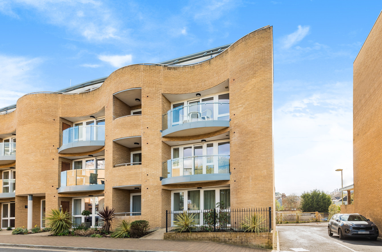 12, Almansa Way, Lymington photo 4