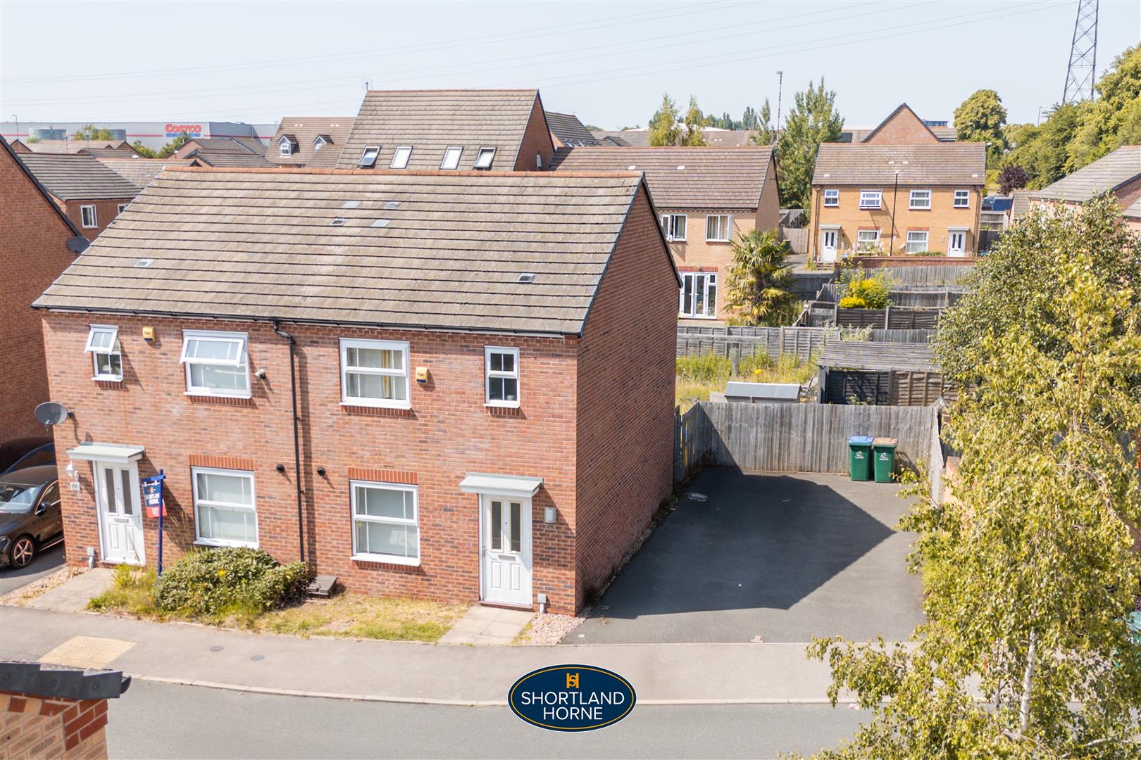 3 bed semi-detached house for sale