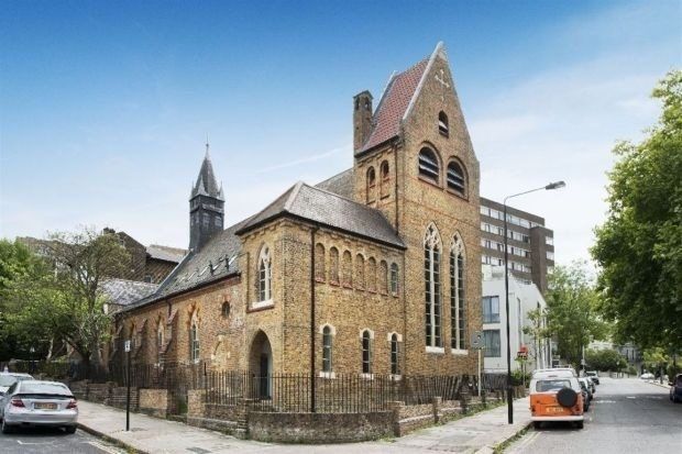 Flat 16 All Souls Church, 152 Loudoun Road, London photo 3