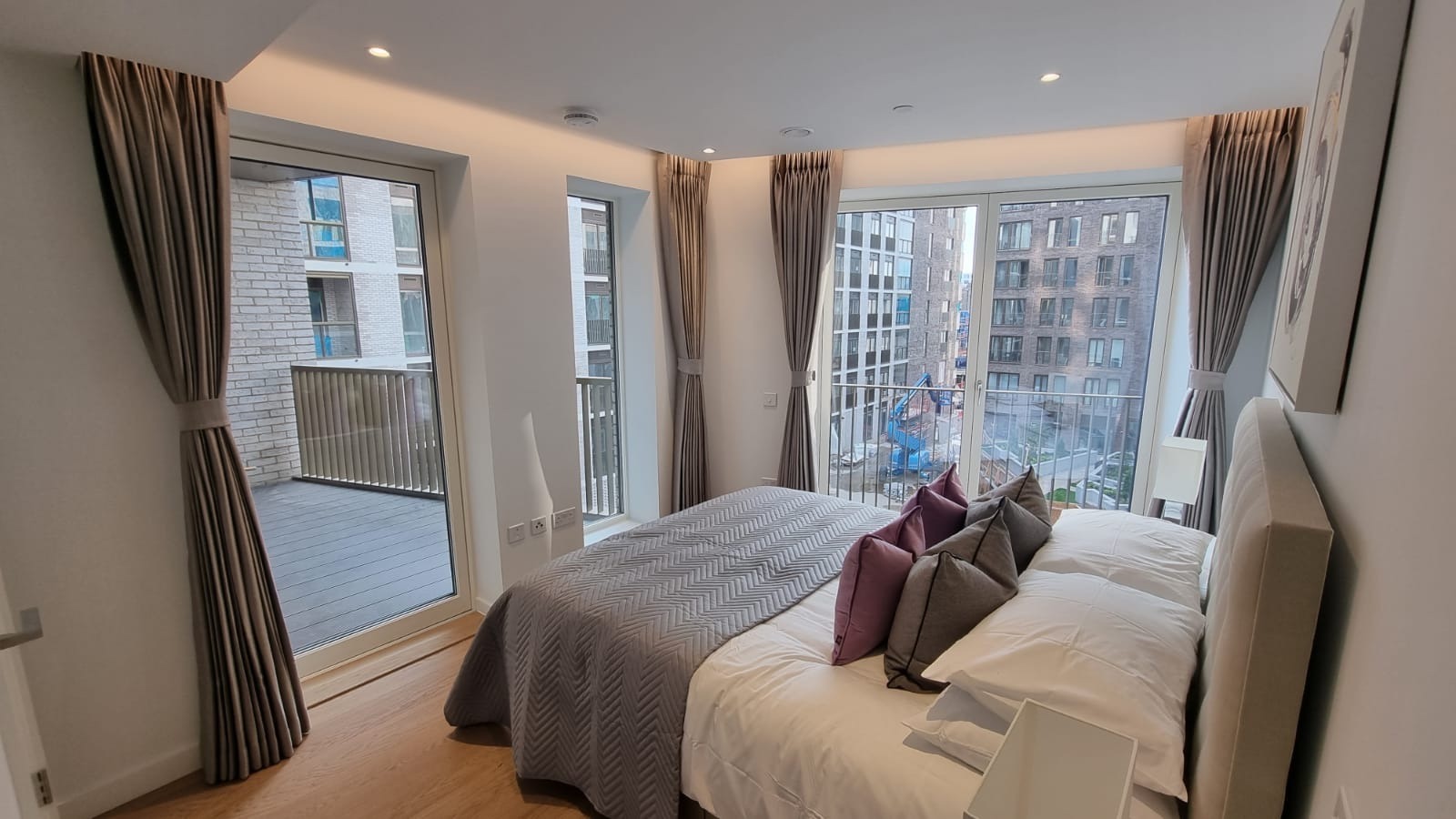 2 bedroom flat for sale 0