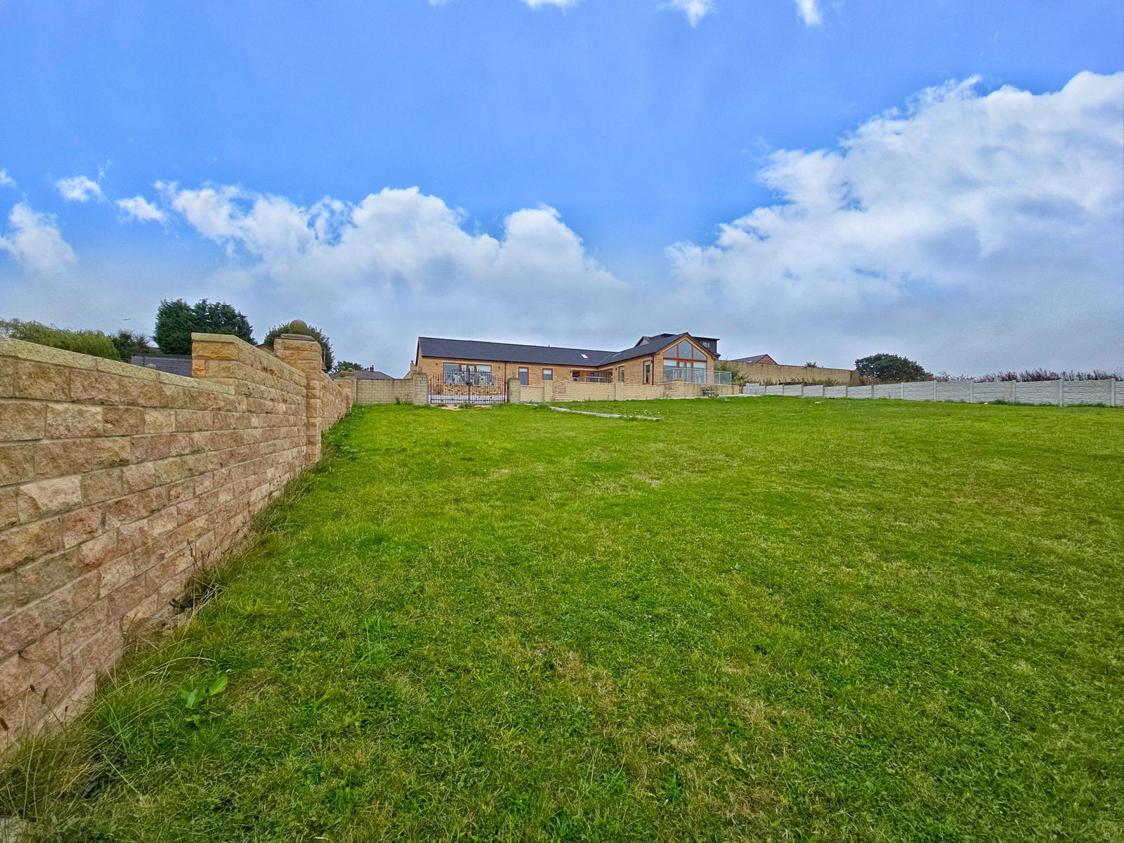 3-bed bungalow on 4D, Cliff Lane, Barnsley, £650,000
