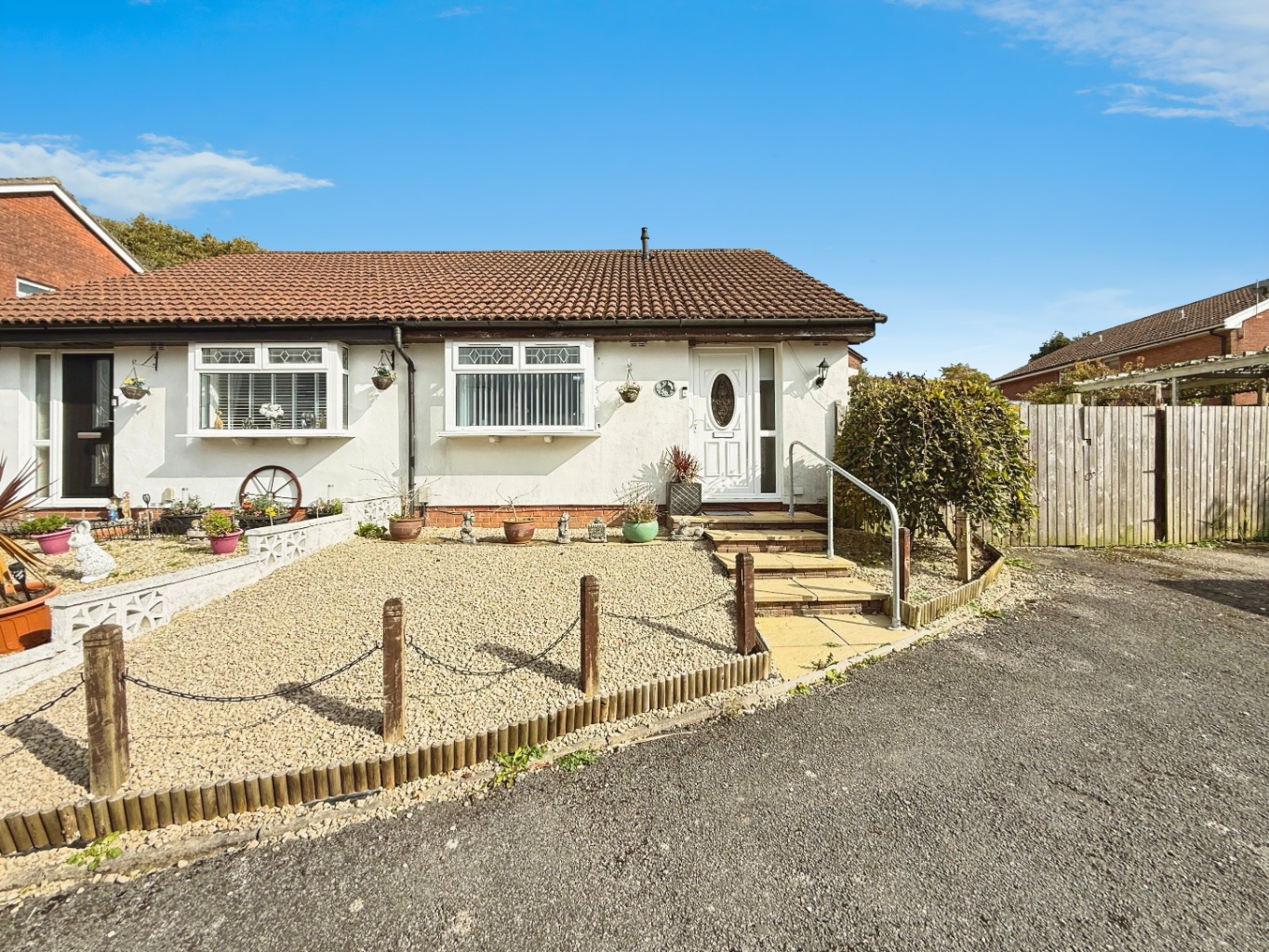 3-bed semi-detached on 17, Rhiwderyn, Swansea, £190,000