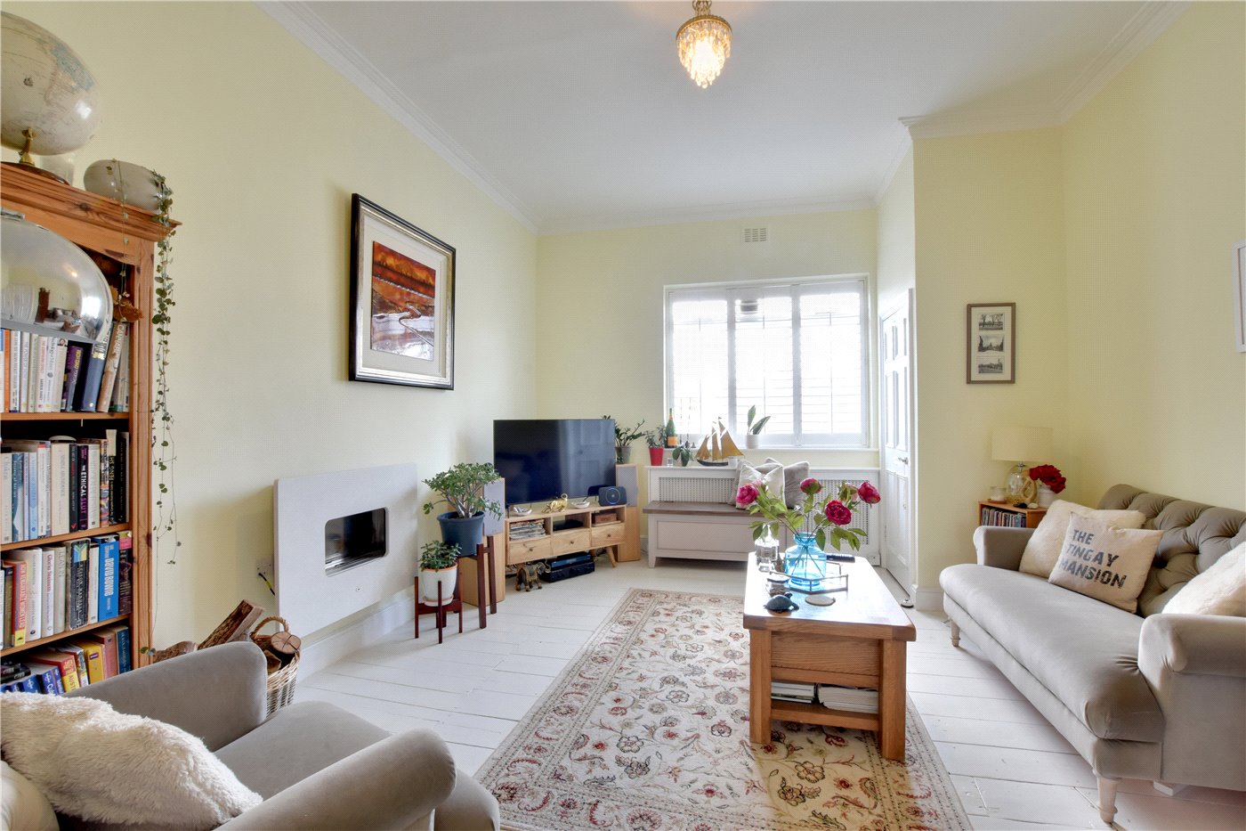 3 bedroom flat for sale 0