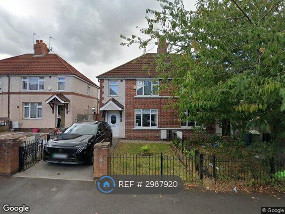 Bowes Drive, Cannock photo 2