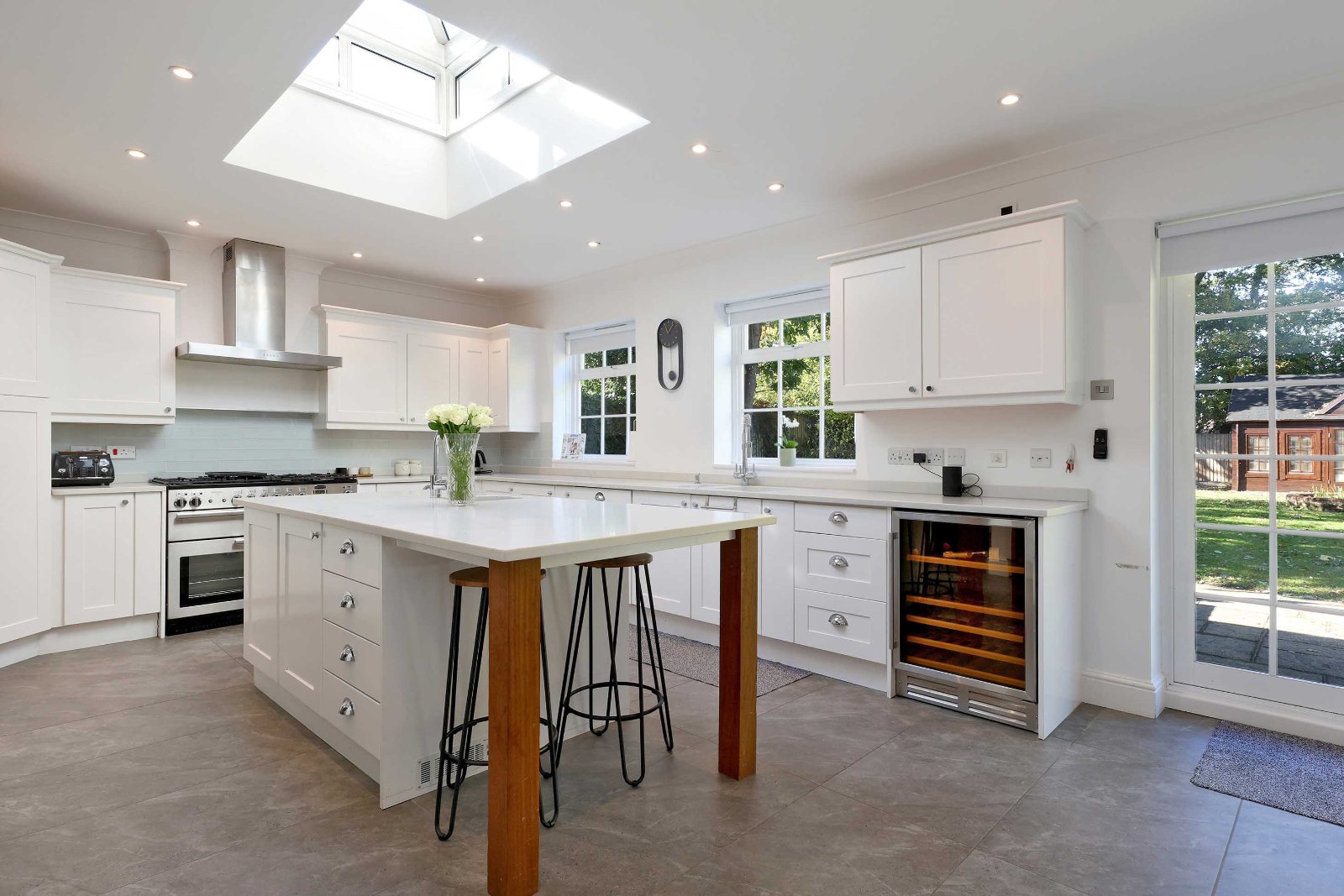 5 bedroom detached house for sale 0