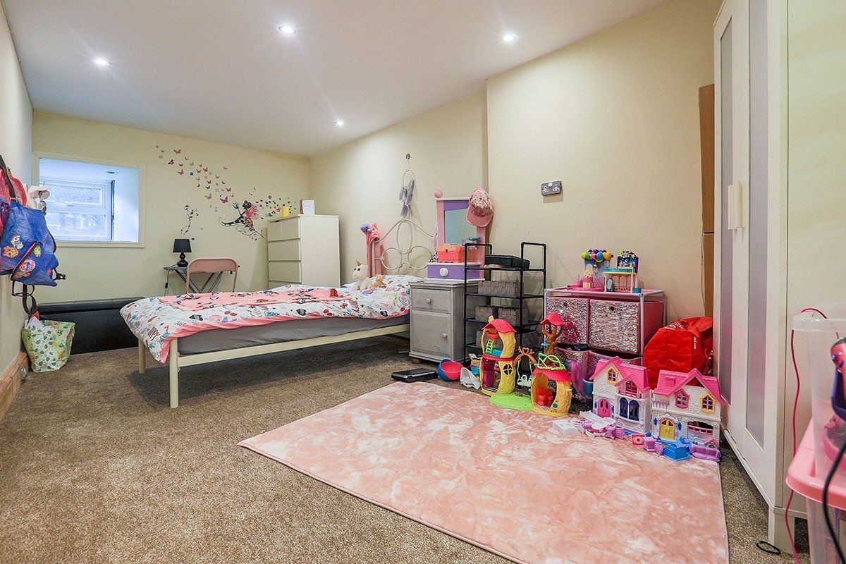 Photos of Spring Gardens Lane, Keighley, West Yorkshire BD20 61801839