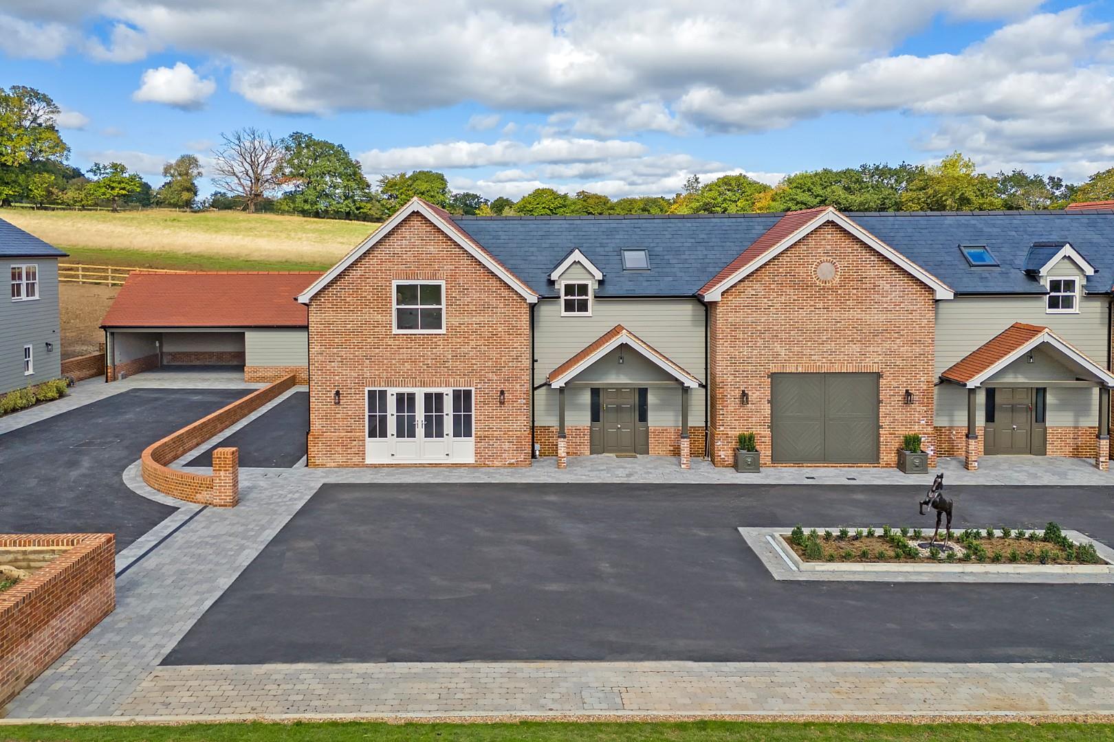 4 bedroom semi-detached new house for sale 0
