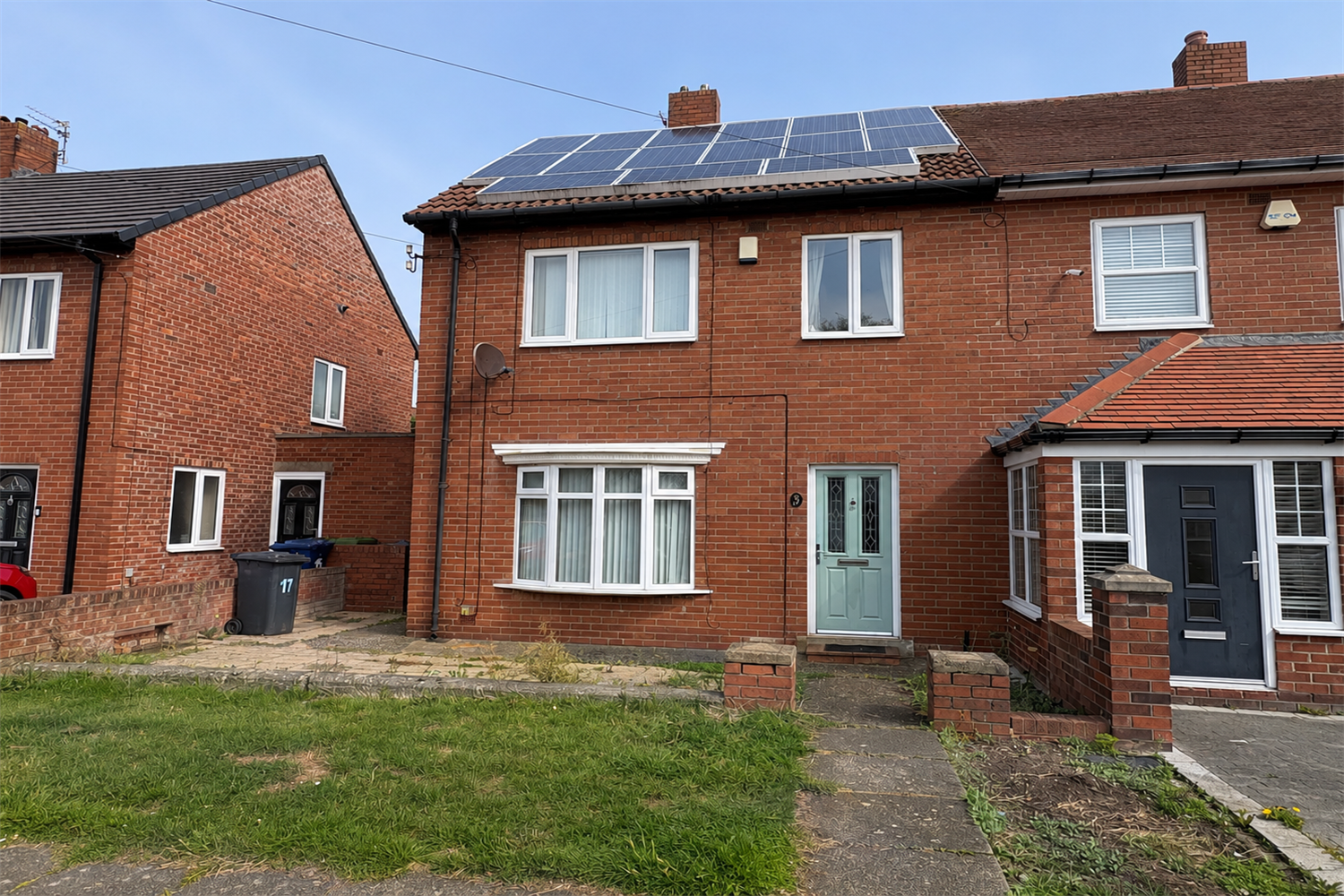 17 Auckland Avenue, South Shields photo 2