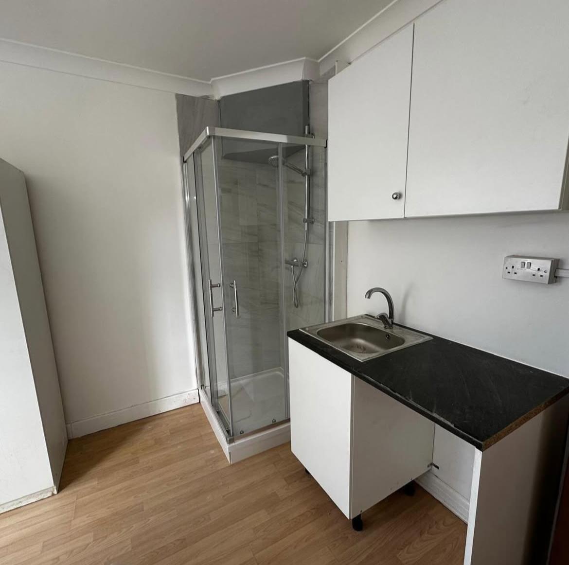 Carlyon Road, Wembley photo 5