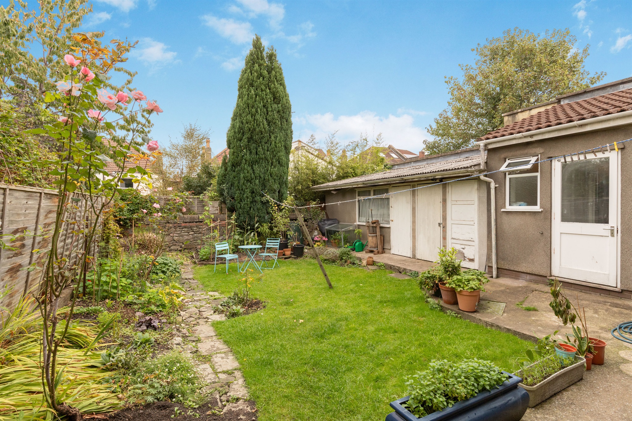 7 bedroom semi-detached house for sale 0