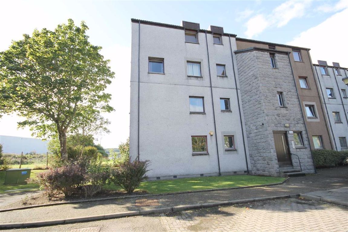 Free property report 81 Headland Court, Aberdeen, AB10 7HW Chimnie