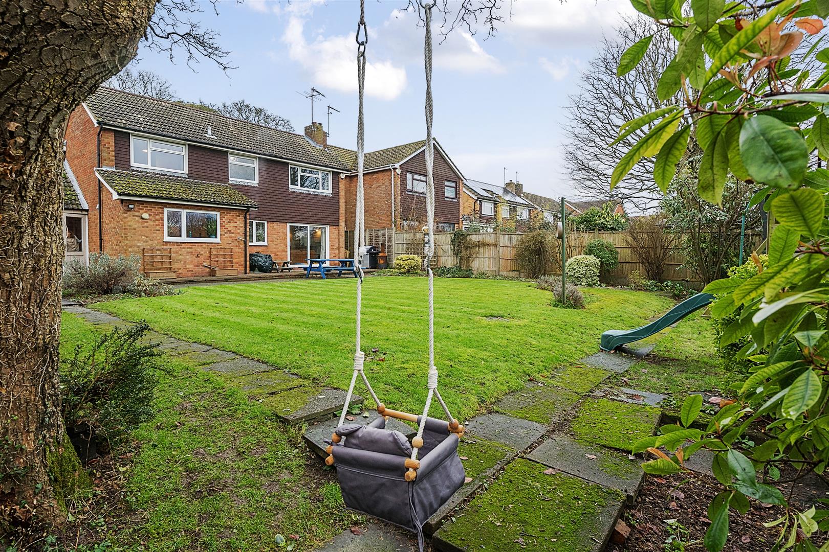 4 bedroom detached house for sale 0