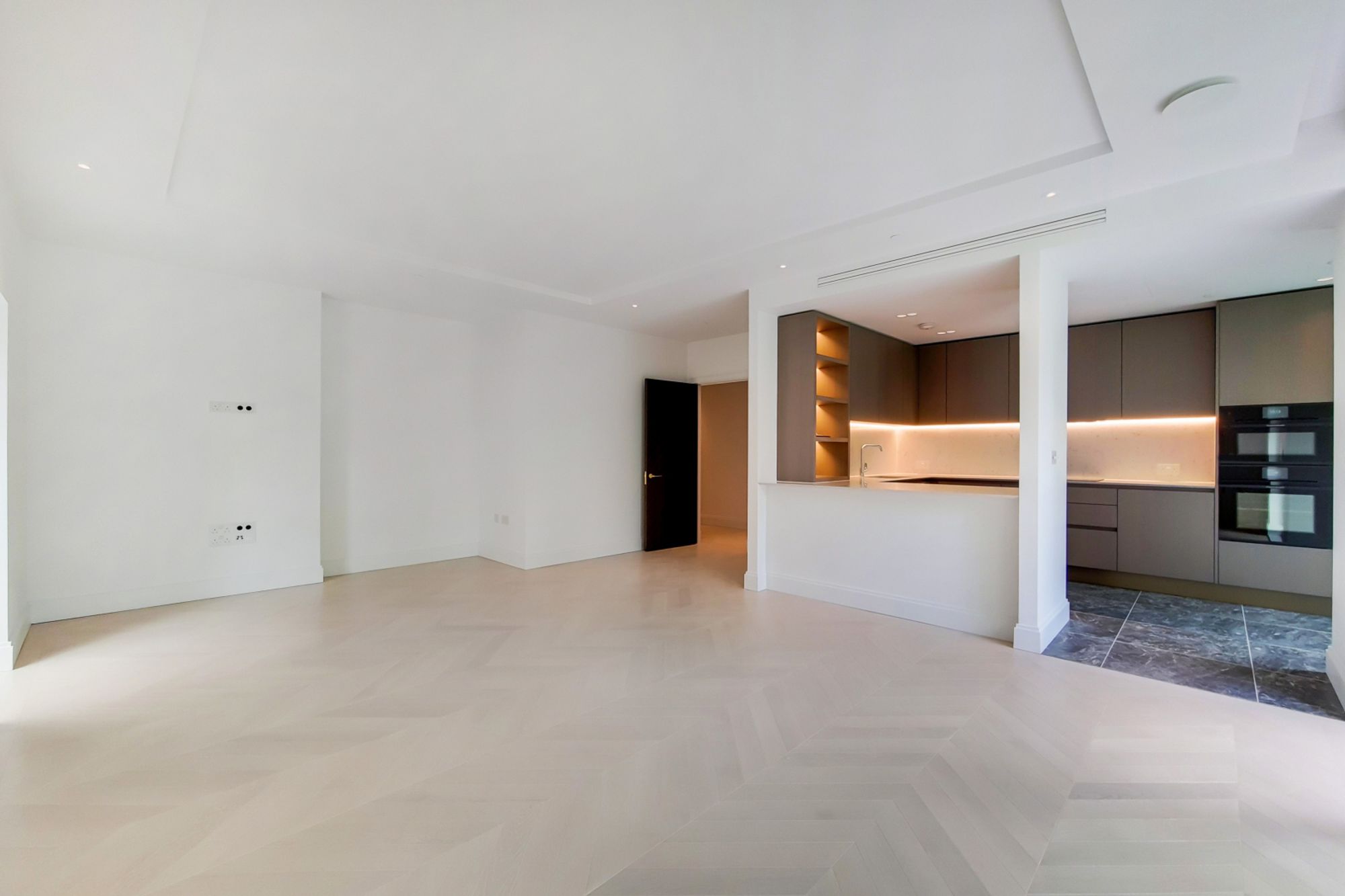 2 bedroom flat for sale 0