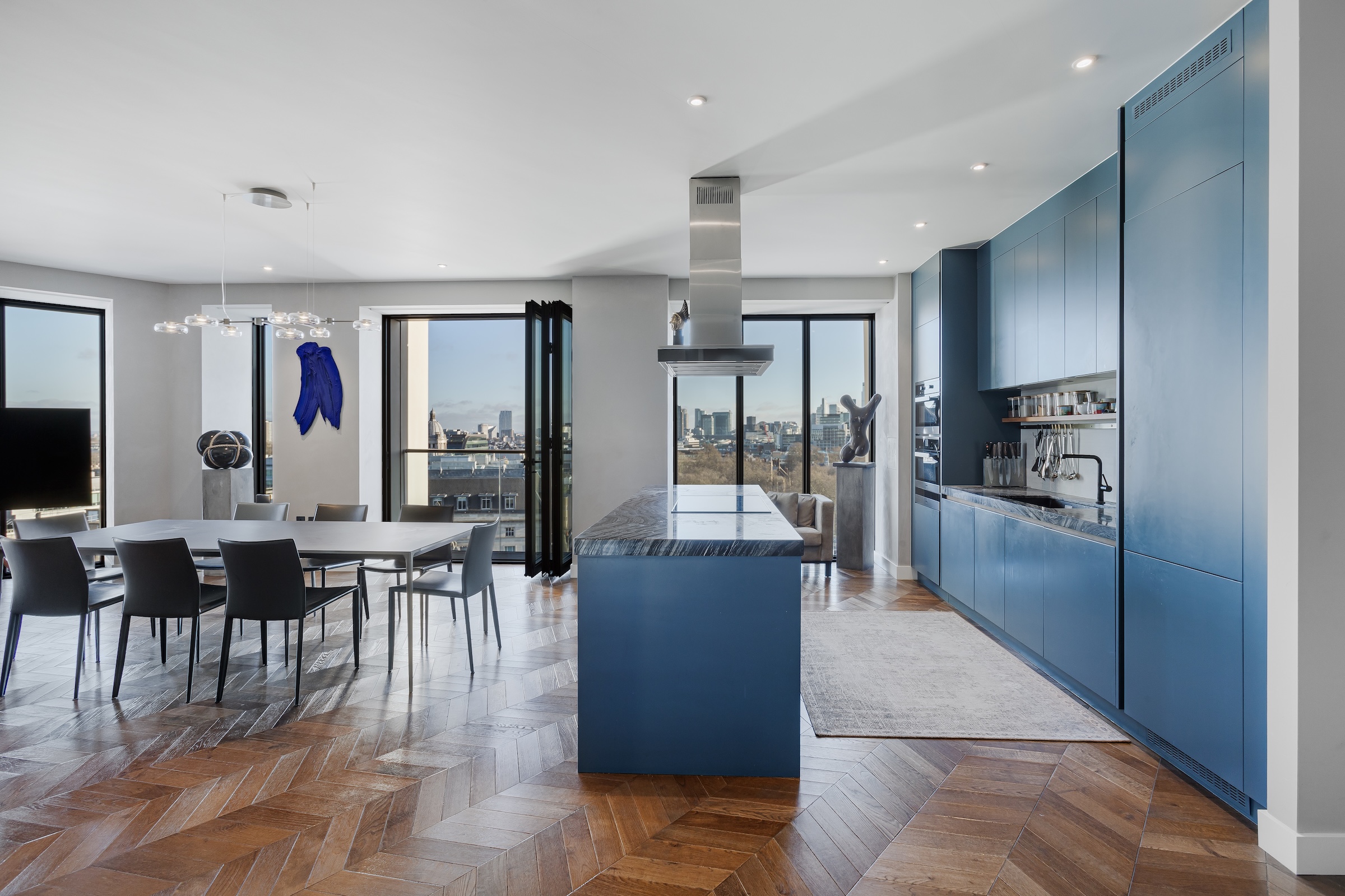 3 bedroom flat for sale 0