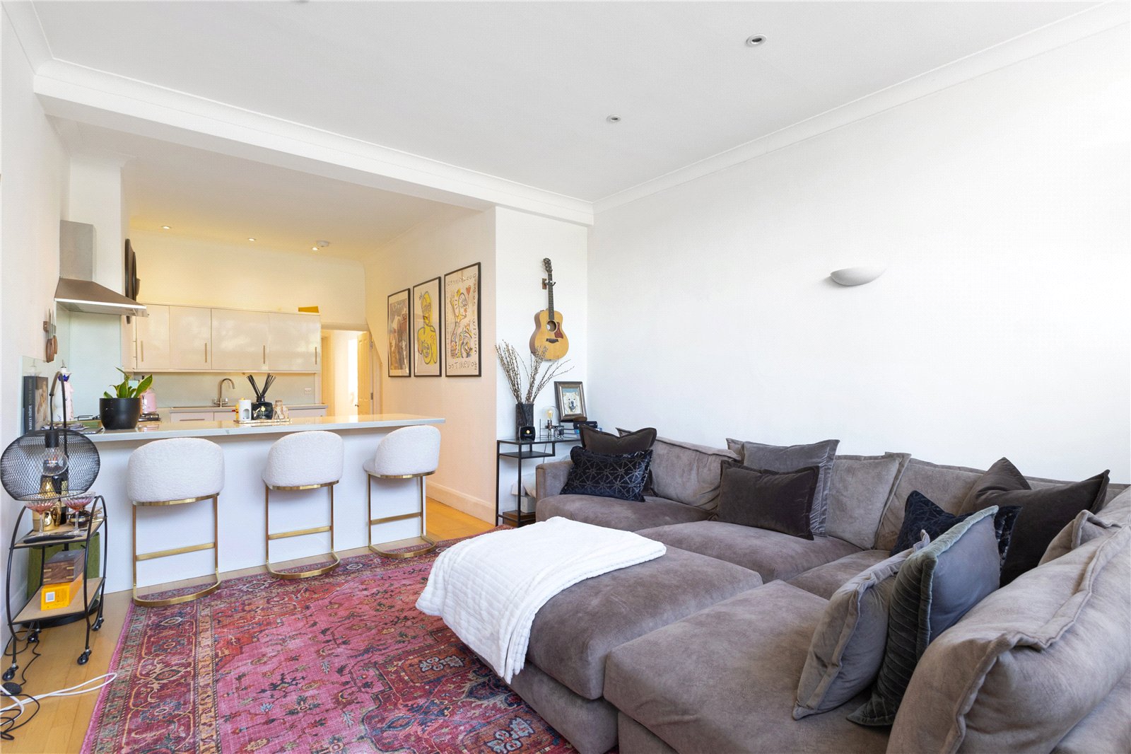 5 bedroom end terrace house for sale 0