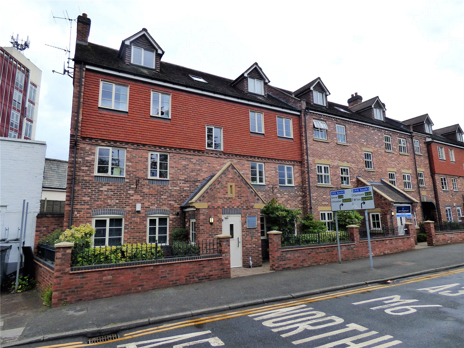 17 Eastgate Court,, North Walls, Staffordshire photo 2