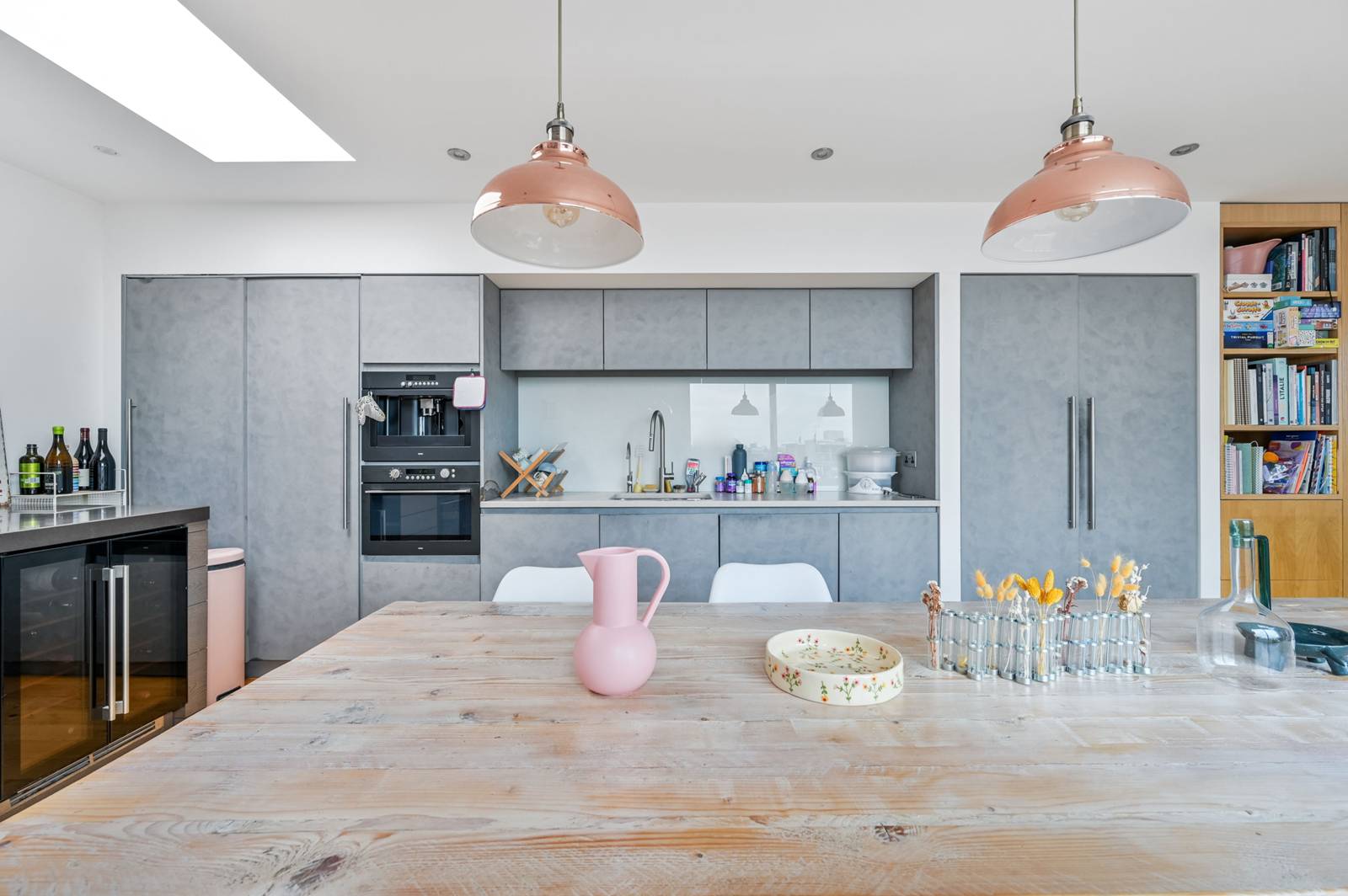 3 bedroom flat for sale 0