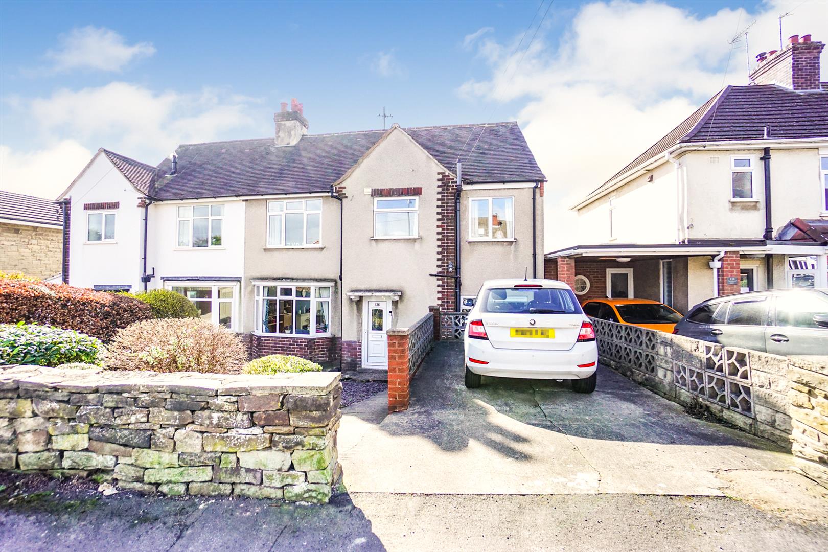136, Brockwell Lane, Chesterfield photo 2