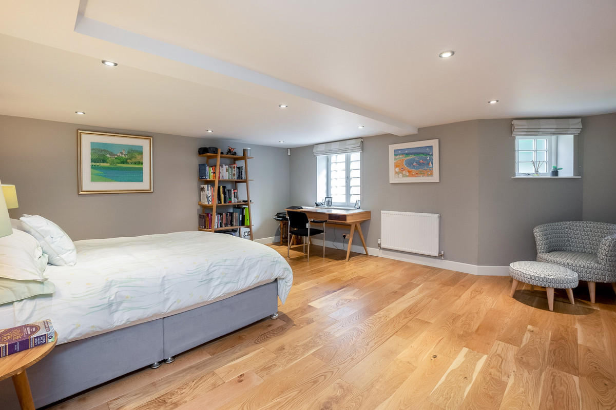 Photos of Beauchamp Avenue, Leamington Spa, Warwickshire CV32