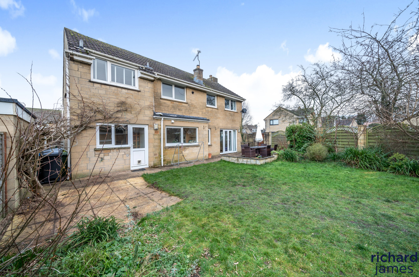 Photos of Sutton Park, Blunsdon, Wiltshire SN26 66498311 PrimeLocation