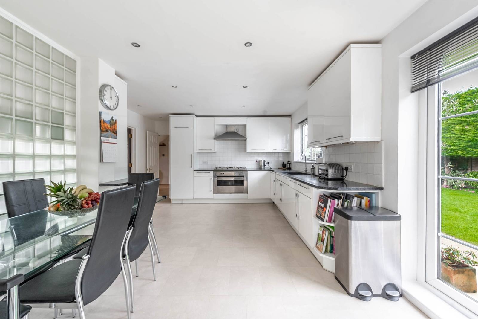 7 bedroom detached house for sale 0